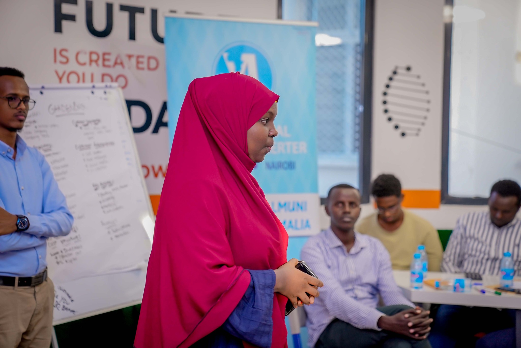 Dr-idil Mohamed  the founder of Kaafia center as a guest speaker, sharing insights into the process of generating business ideas.